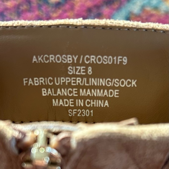 Anne Klein | Women’s tan faux suede round heel, side zip ankle boots, size 8 - Picture 12 of 13